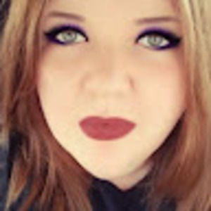 Meet your Posher, Caitlyn